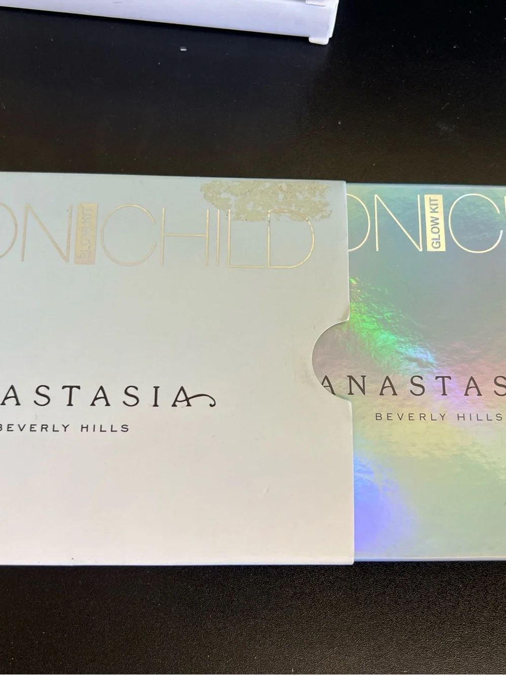 Anastasia Moon Child glow kit highlighter palette